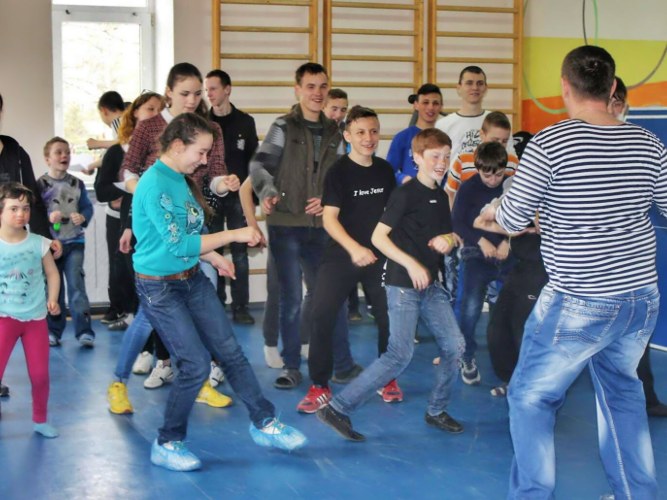 Проведение спортивных игр в детском доме Котово