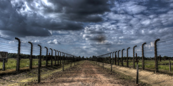 Где был Бог во время Холокоста?
